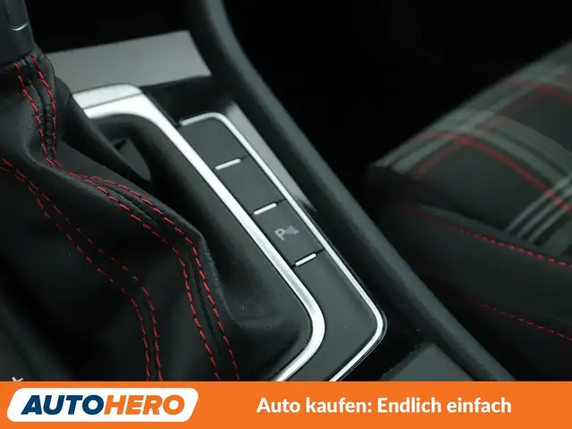 Volkswagen Golf view 26