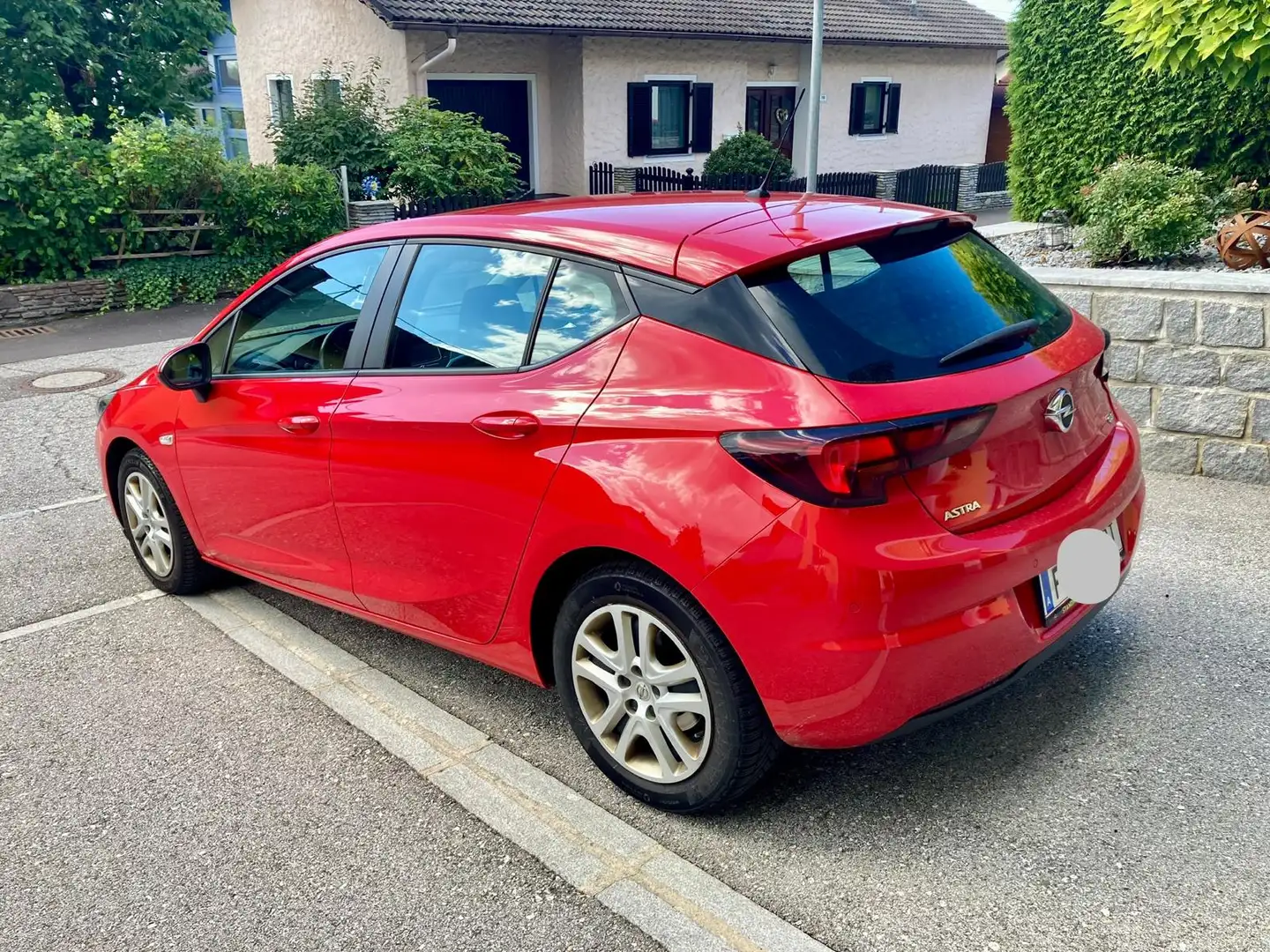 Opel Astra Astra 1,6 CDTI Ecotec Edition Edition Rot - 2