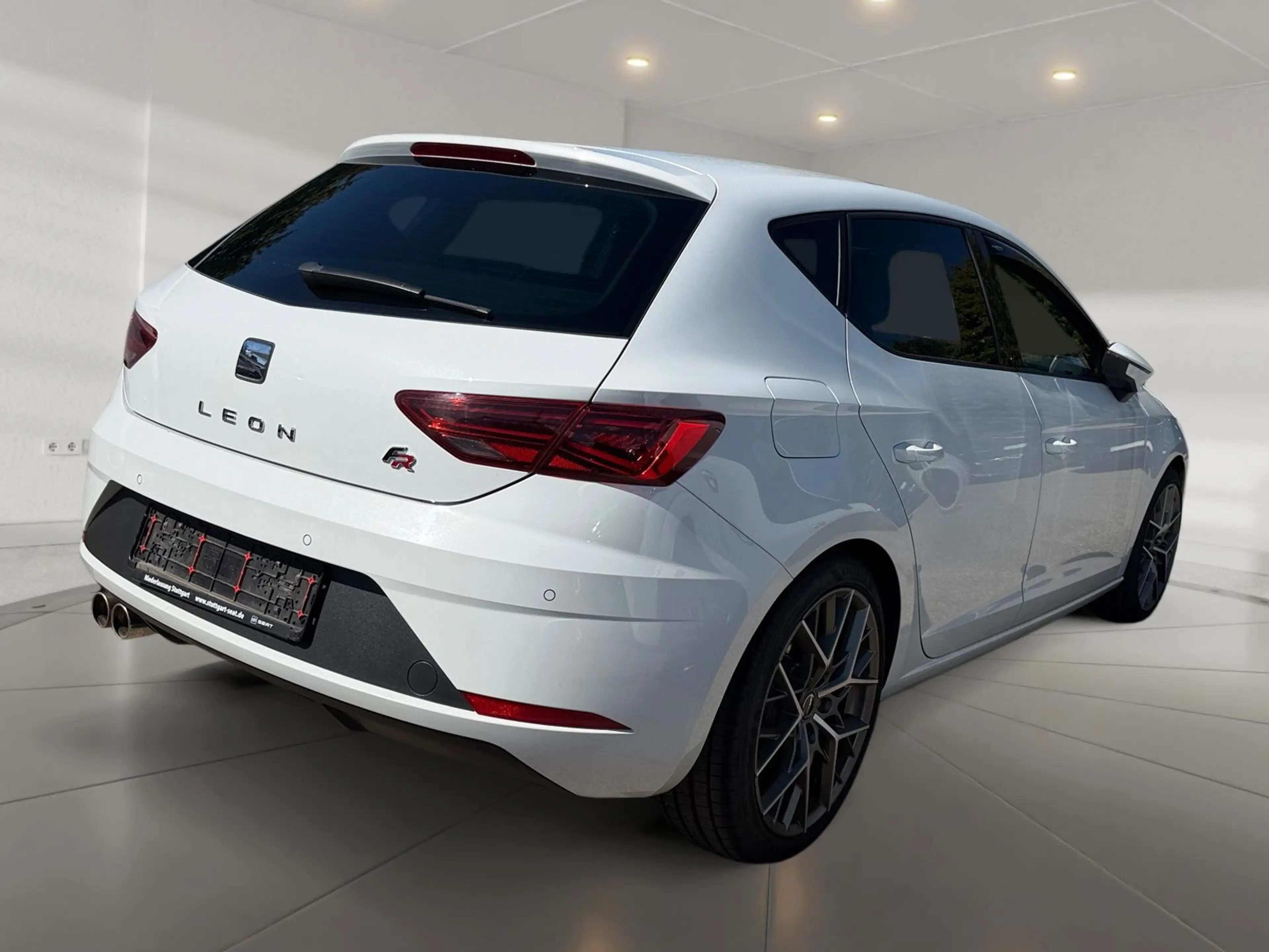 SEAT Leon FR 2.0 TSI LED/Navi/Pano/DAB/uvm. — photo 3