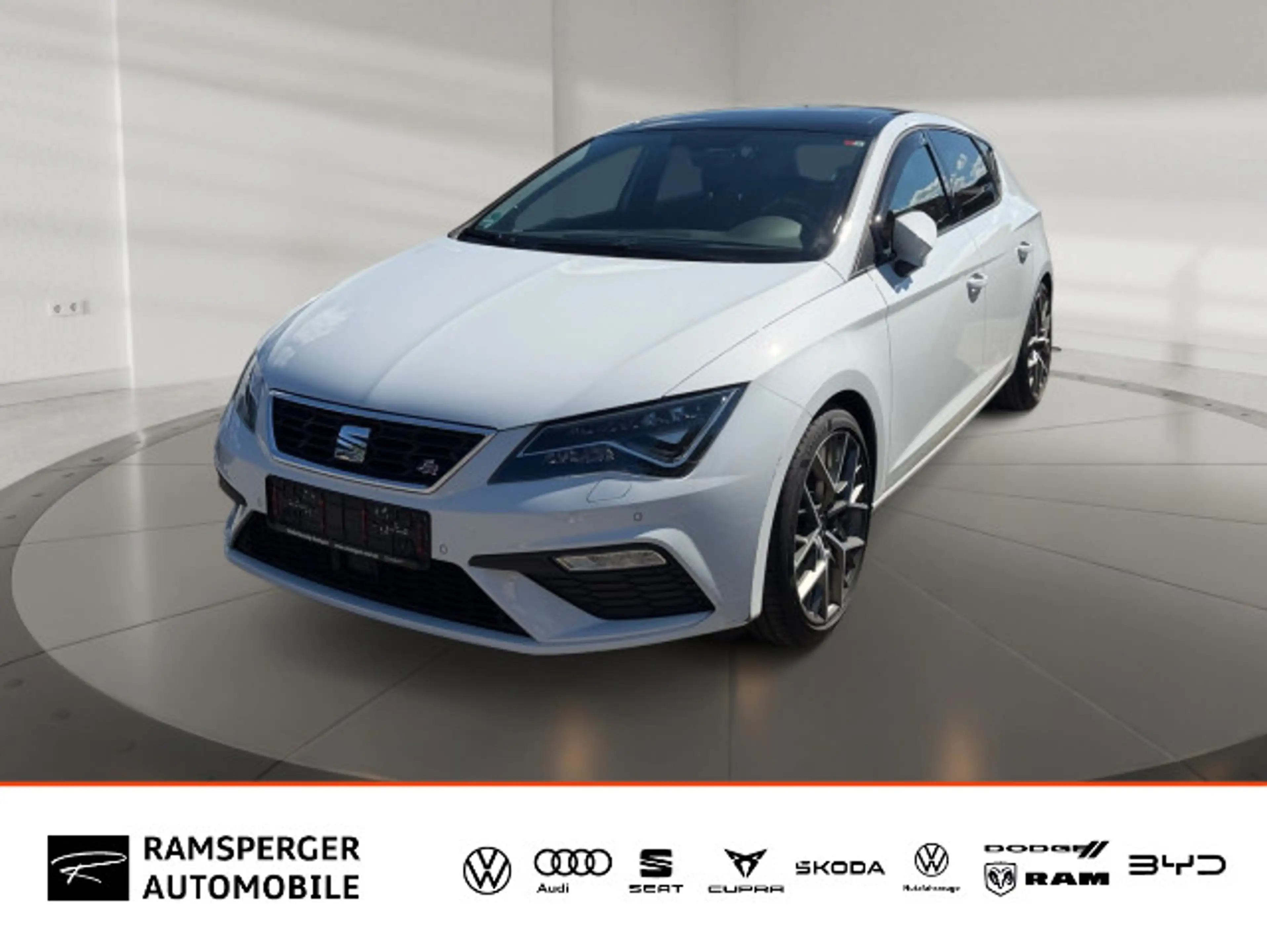 SEAT Leon FR 2.0 TSI LED/Navi/Pano/DAB/uvm.
