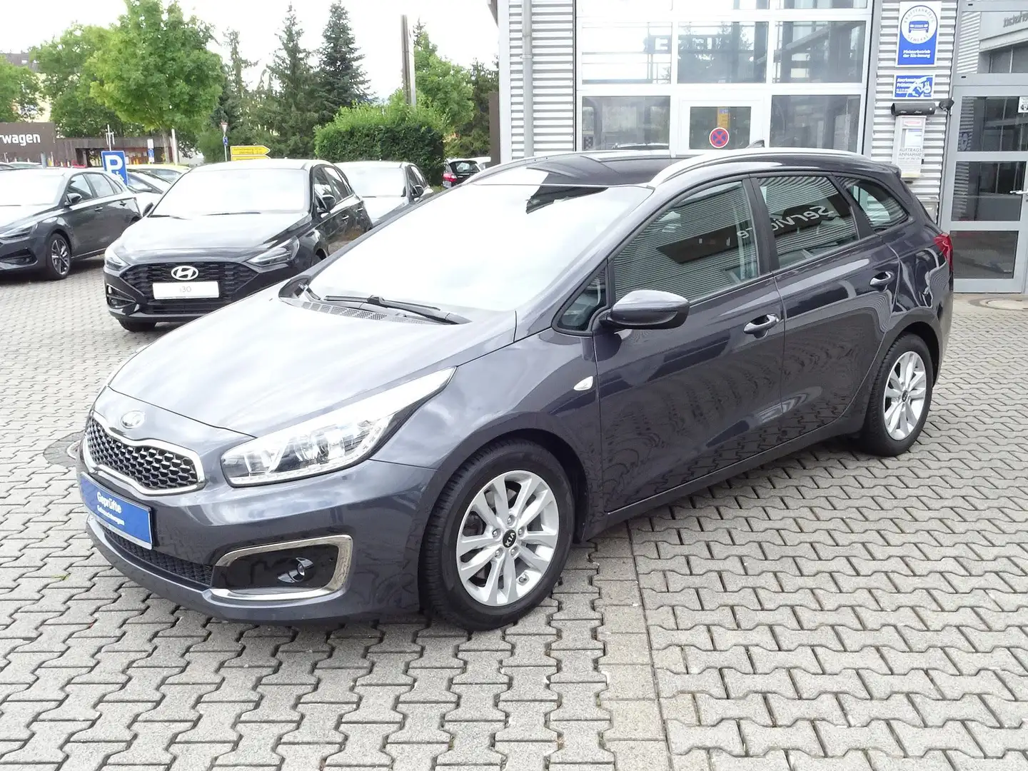 Kia Ceed / cee'd 1.6 GDI SW ISG Spirit Navi Kamera Klimaautomatik Grau - 1