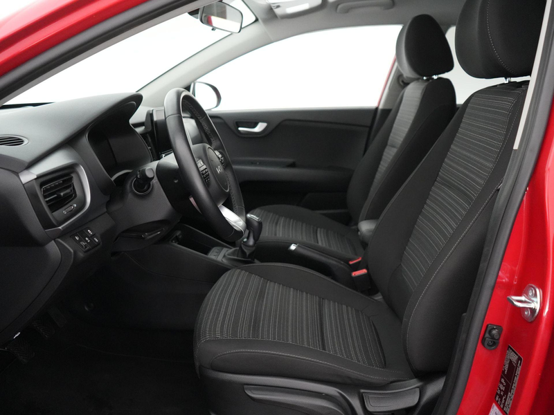 Kia Stonic 1.0 T 100 Pulse — photo 11