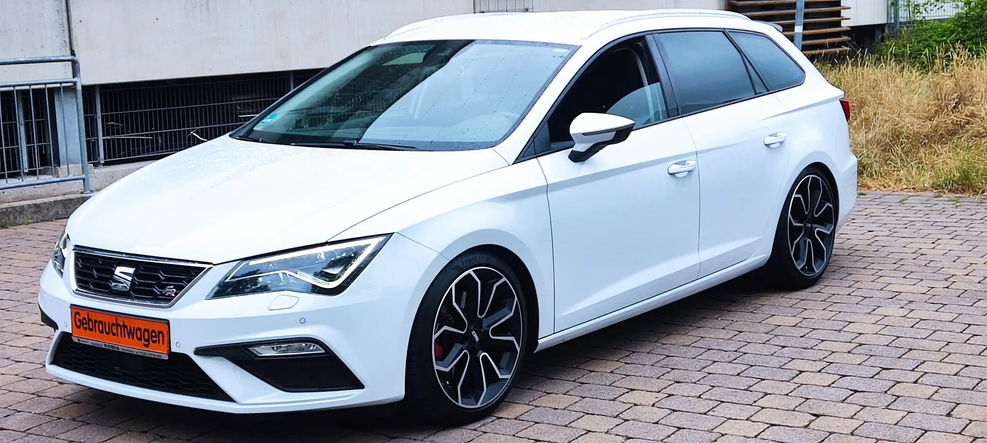 SEAT Leon 2019 er Seat Leon Kombi FR "AUTOMATIK" Blanc - 1