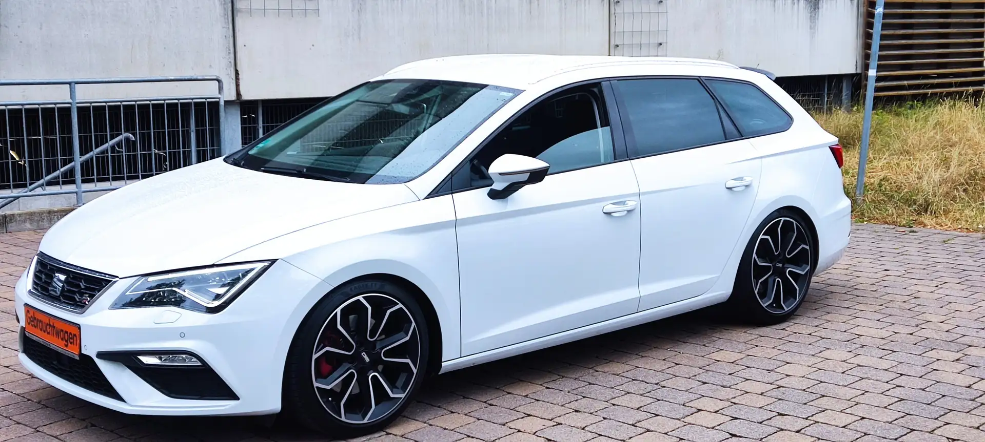 SEAT Leon 2019 er Seat Leon Kombi FR "AUTOMATIK" Blanc - 2