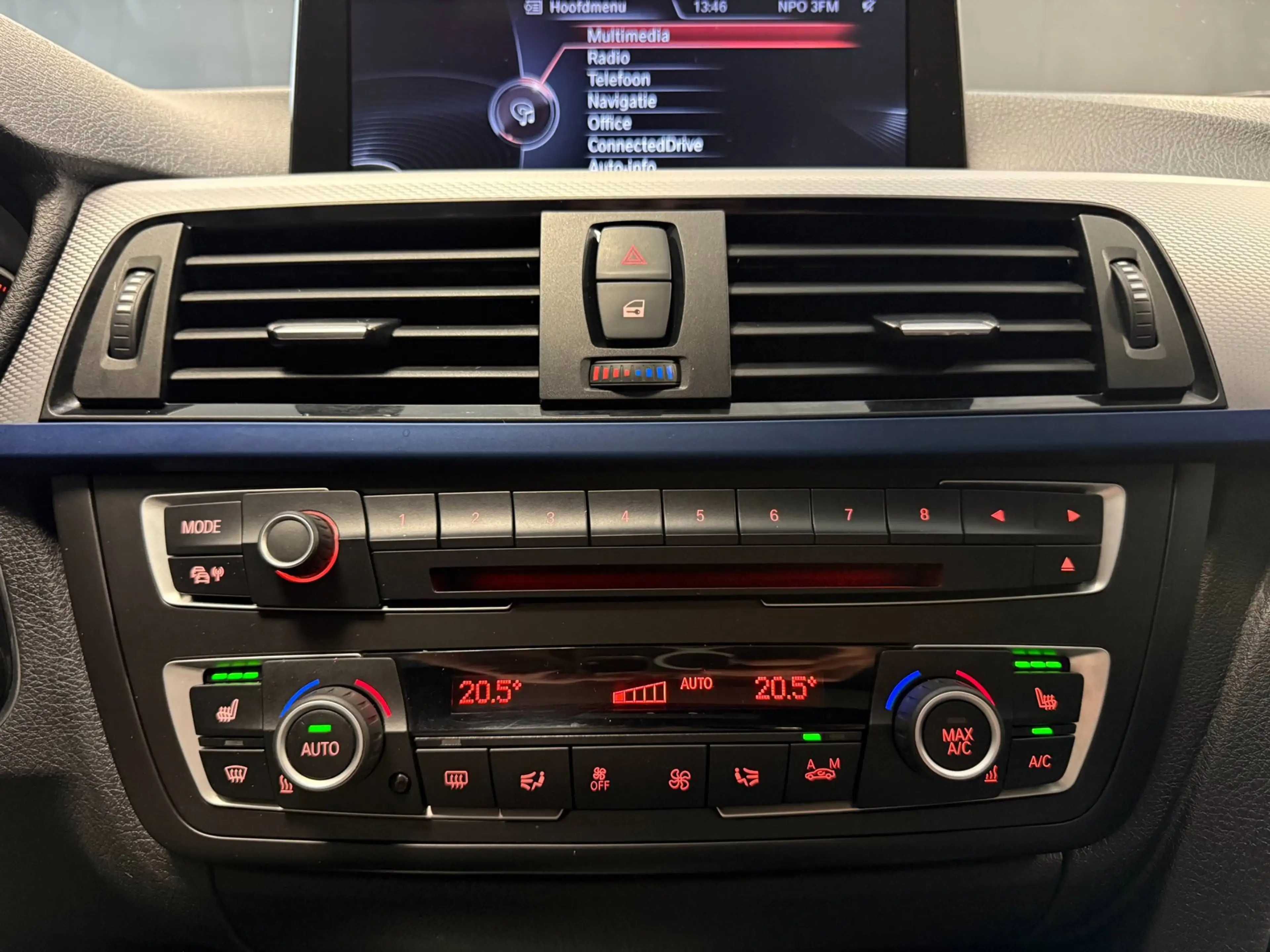 BMW 328 3-serie Touring 328i Upgrade Edition M-Sport|PANO| — photo 17