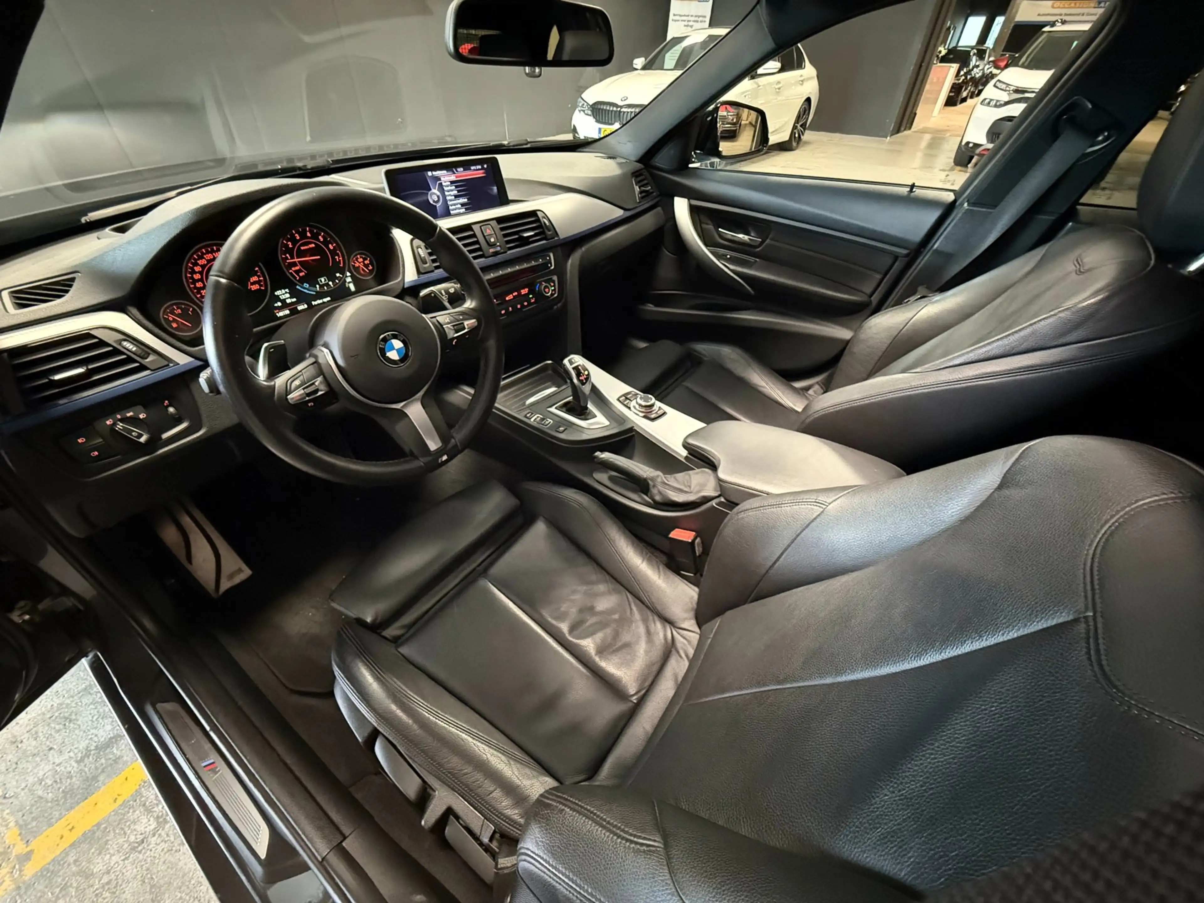 BMW 328 3-serie Touring 328i Upgrade Edition M-Sport|PANO| — photo 25