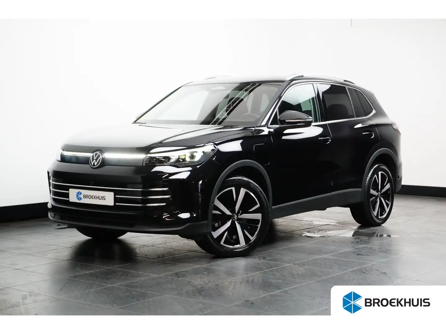 Volkswagen Tiguan 1.5 eHybrid Elegance 204pk 360 Camera | Panorama d Noir - 1