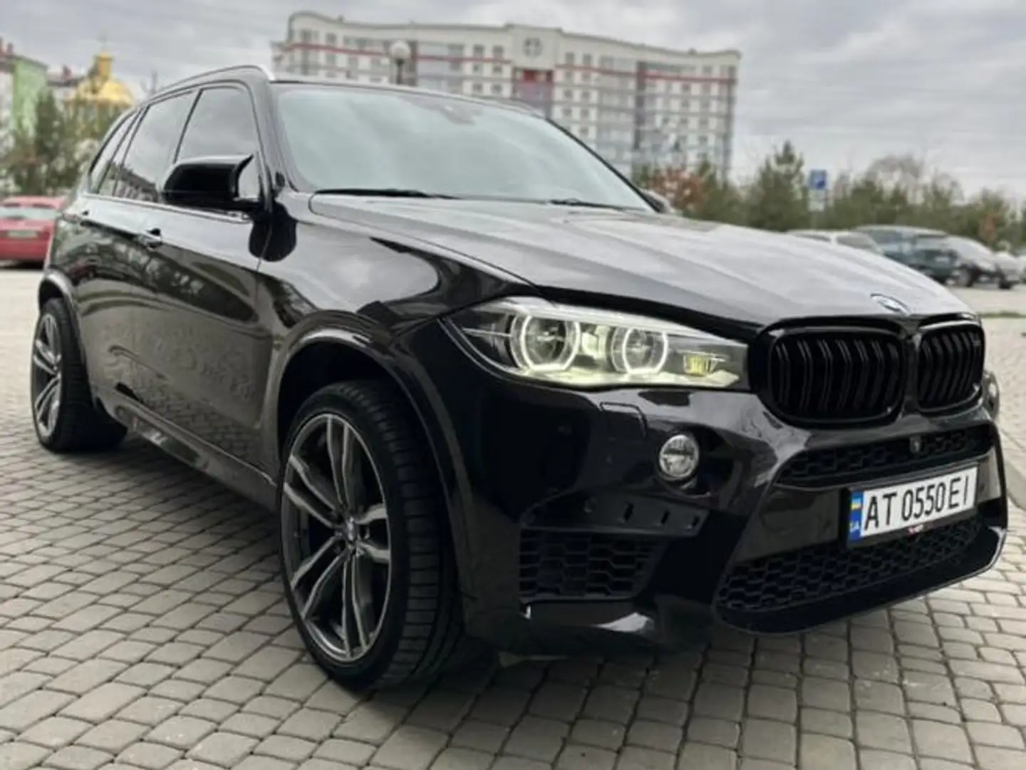 BMW X5 X5 xDrive50i Edition Exclusive Schwarz - 2