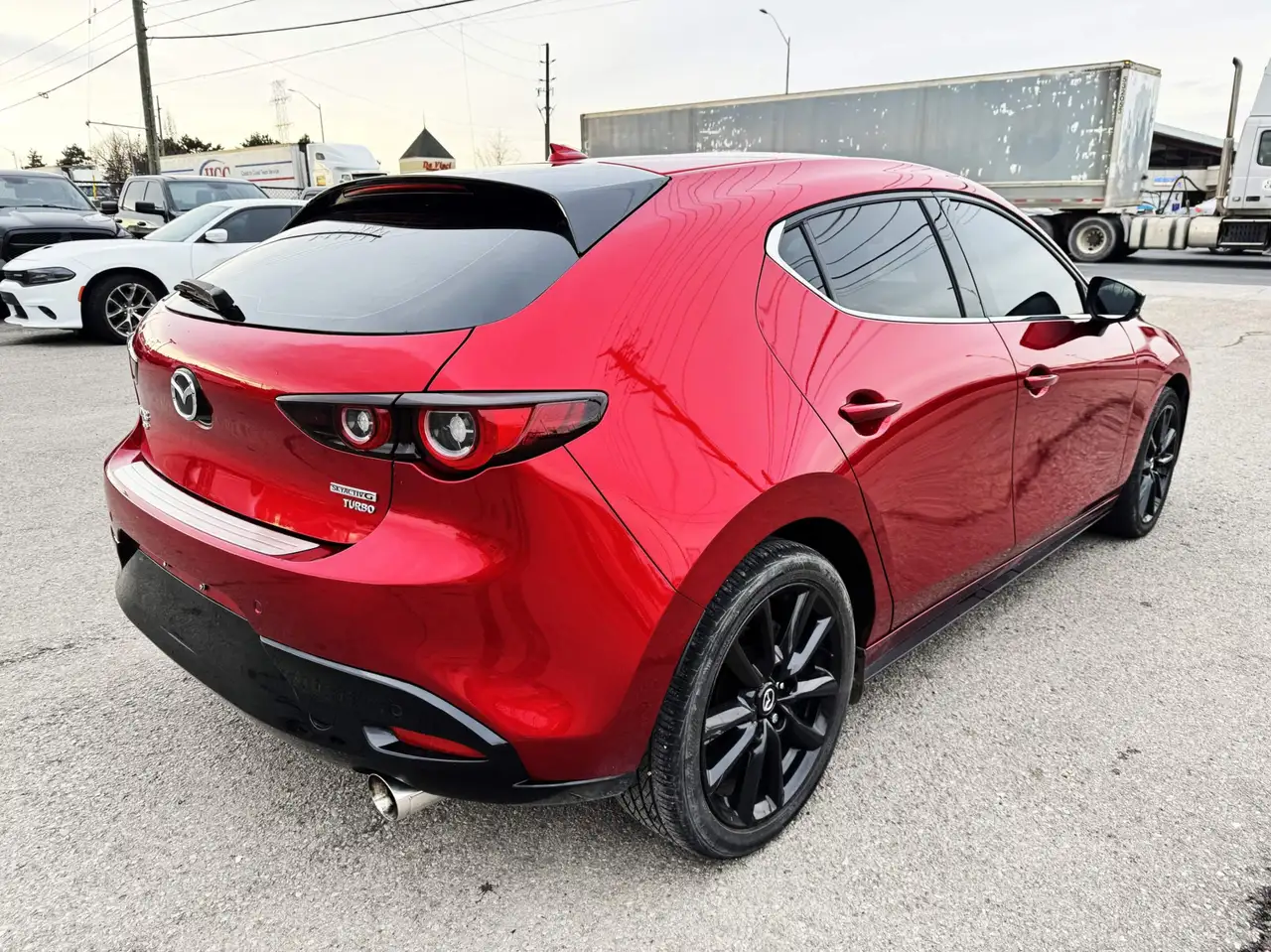Mazda 3 снимка Mazda 3