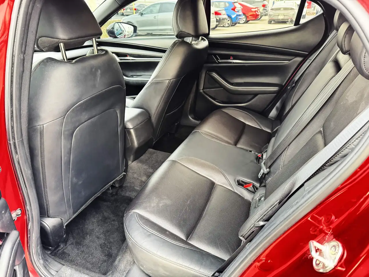 Mazda 3 снимка Mazda 3
