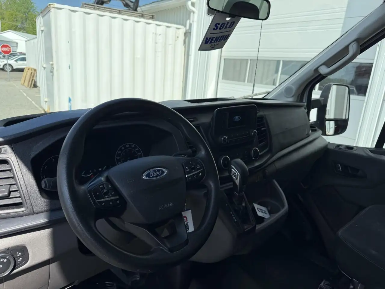 Ford Transit Cargo Van снимка Ford Transit Cargo Van