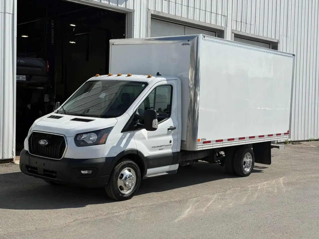 Ford Transit Cargo Van снимка Ford Transit Cargo Van