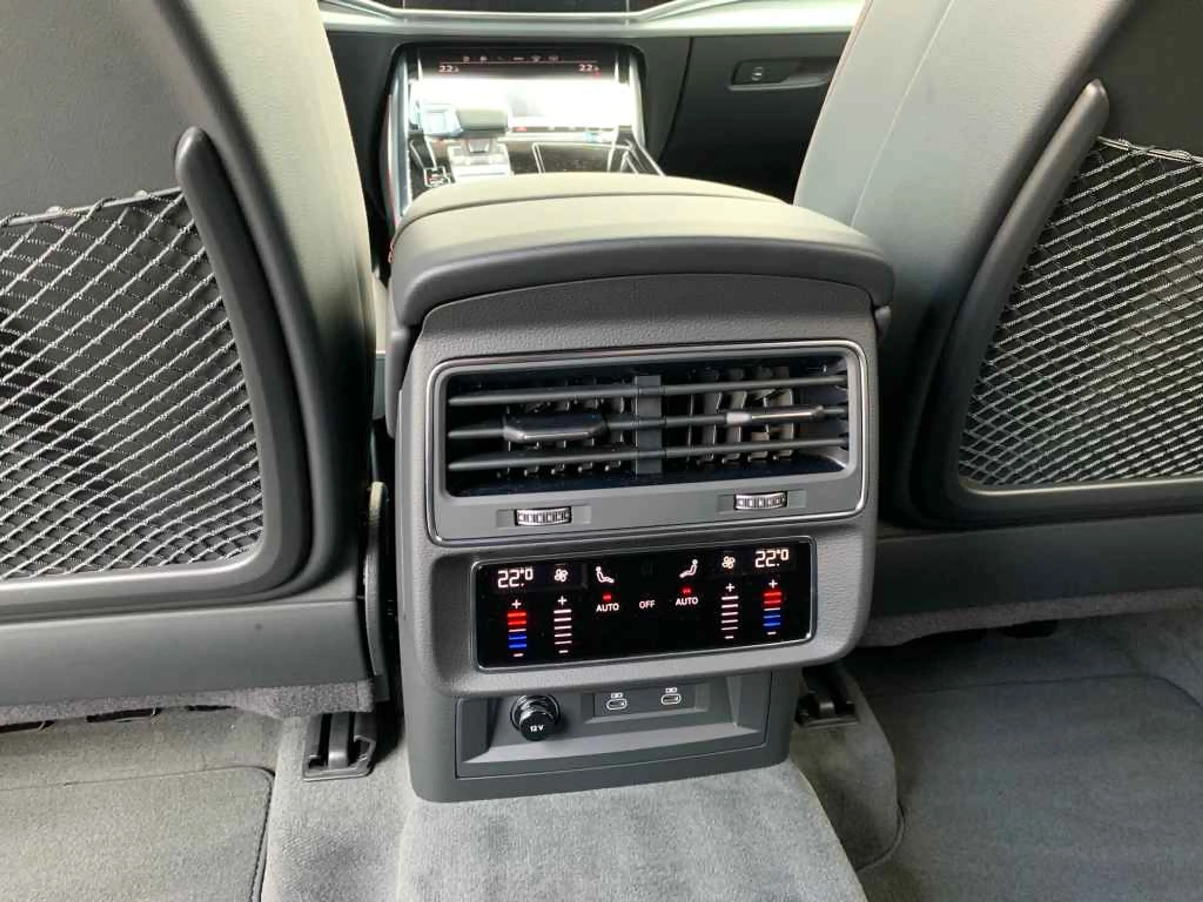 Audi RS Q8 ALLRADL*NACHT*LUFT*STDHZ*B&O*MASSAGE*360 — photo 16
