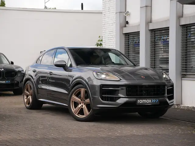 Porsche Cayenne E Hybrid Coupé SPORTDESIGN INNO AHK LEDER BEIGE