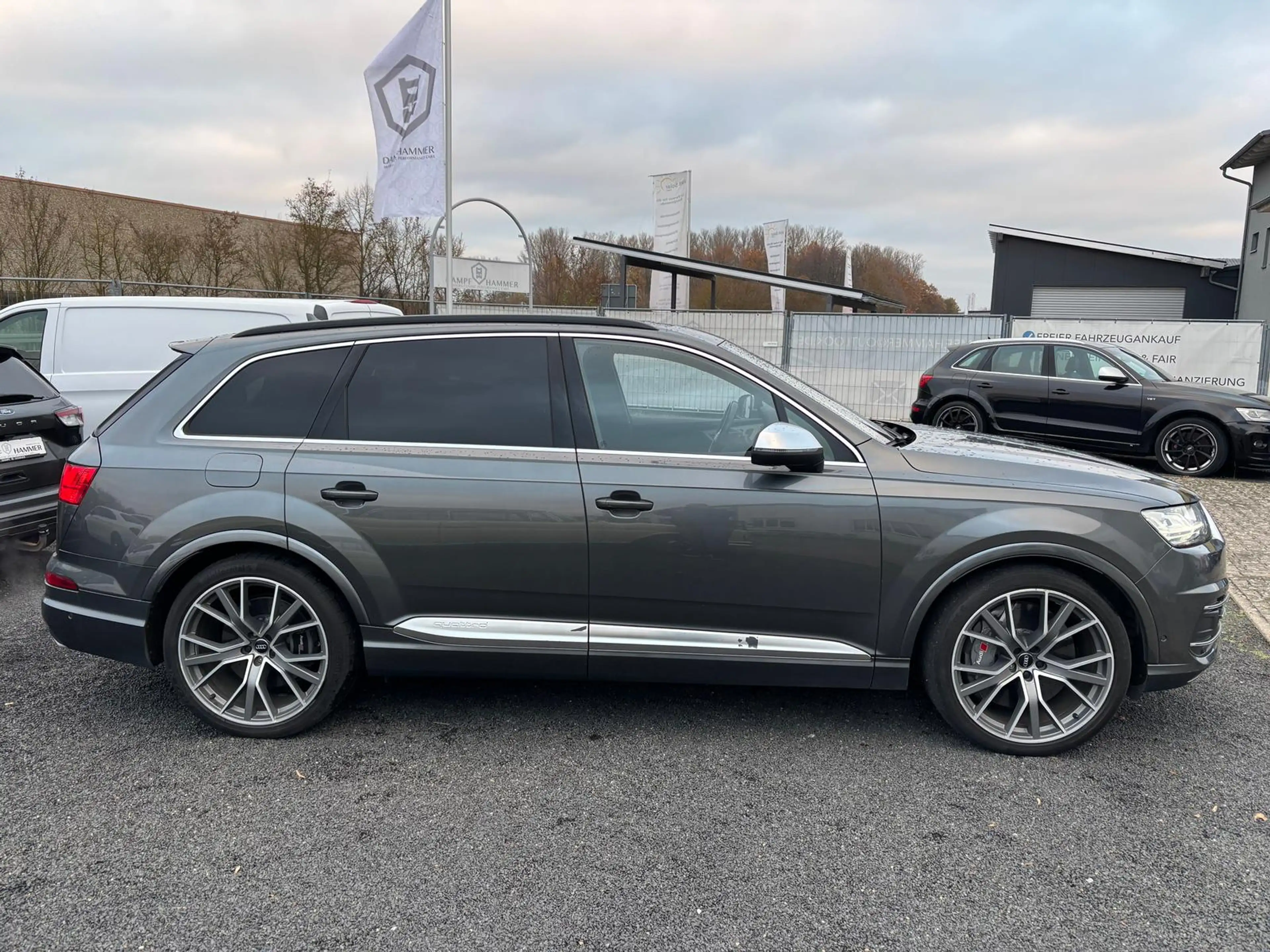 Audi SQ7 Keramik Matrix Pano 360 7Sitze VOLL NP:142T€ — photo 14