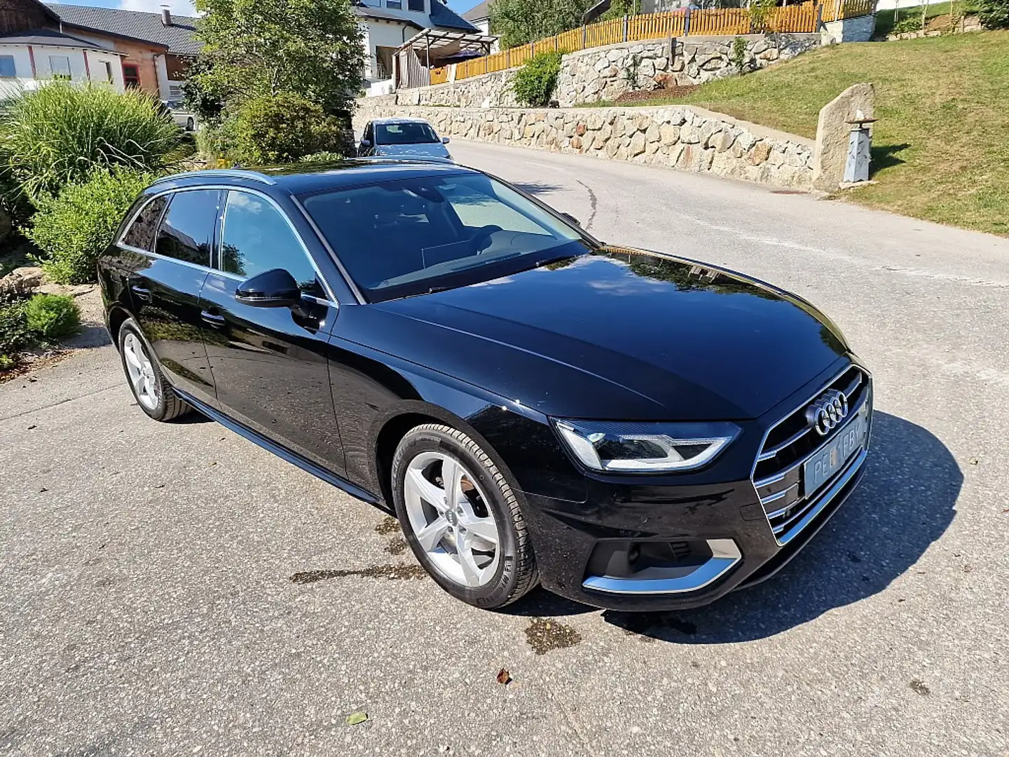 Audi A4 2.0 TDI Avant ACC Sitzh. AHV LED Schwarz - 2