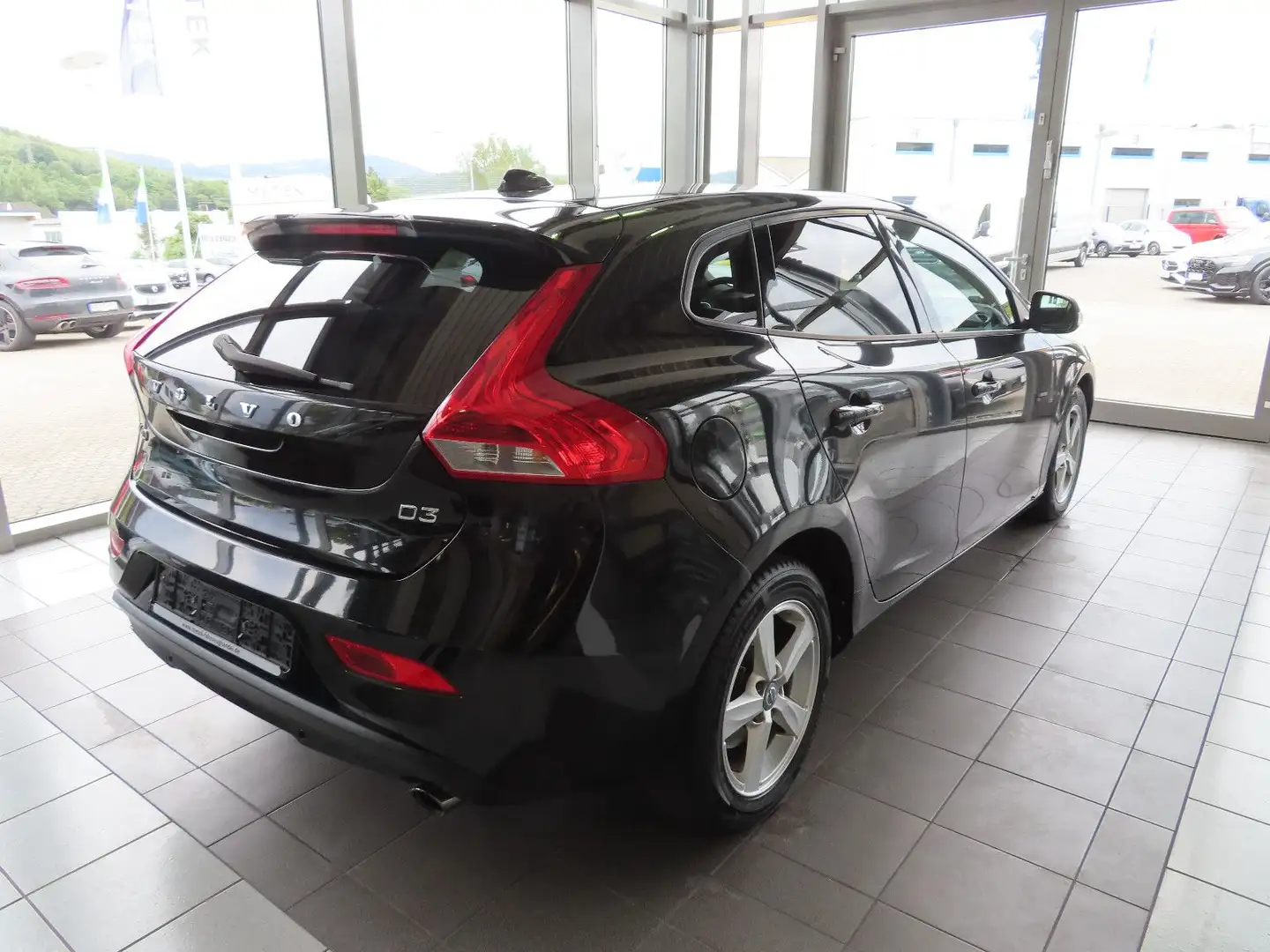Volvo V40 You! D3 PDC XENON Noir - 2