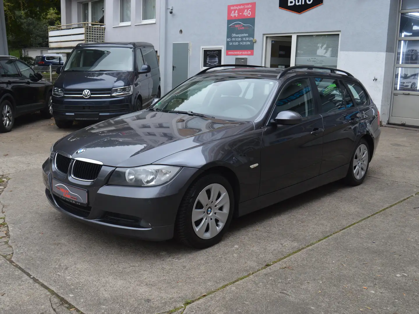 BMW 320 3er Touring 320i Touring*Navi*Schiebedach*AHK* Grau - 1