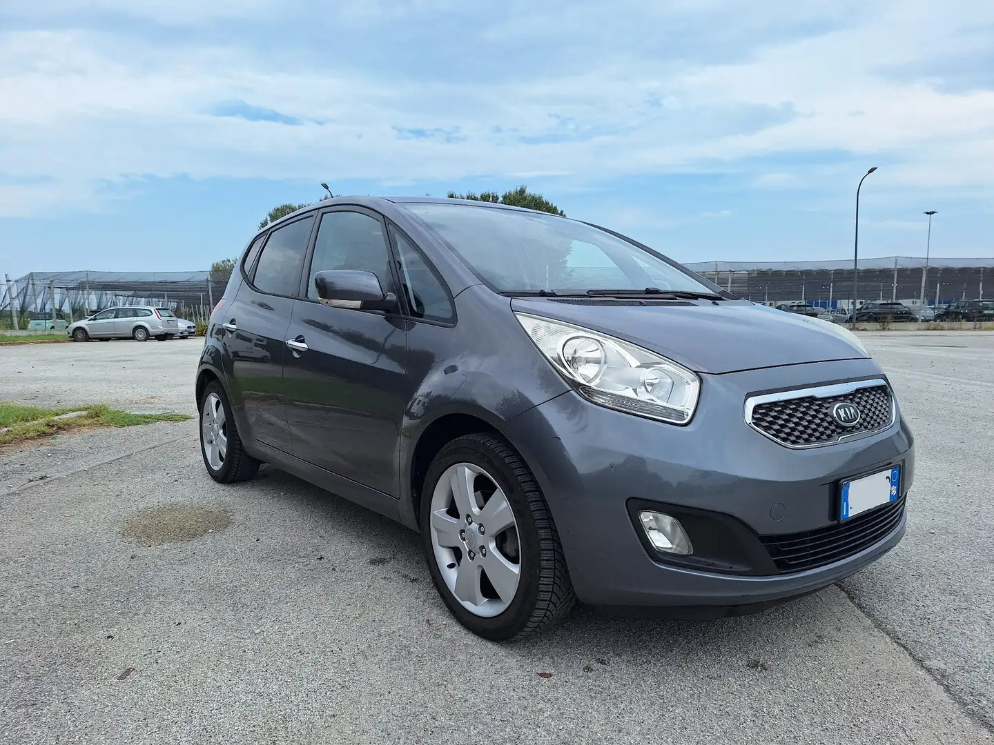 Kia Venga 1.6 cvvt 125cv AUTOMATICA - 1