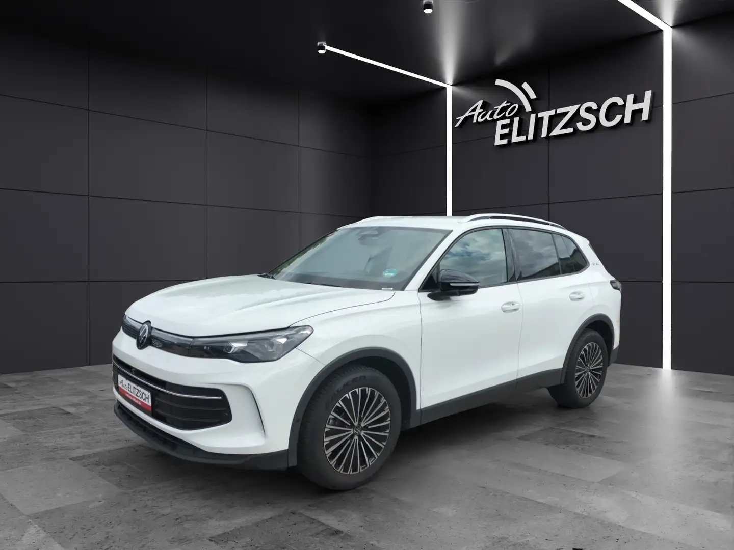 Volkswagen Tiguan TDI Goal DSG Matrix AHK Navi AID ACC RFK SH Weiß - 2