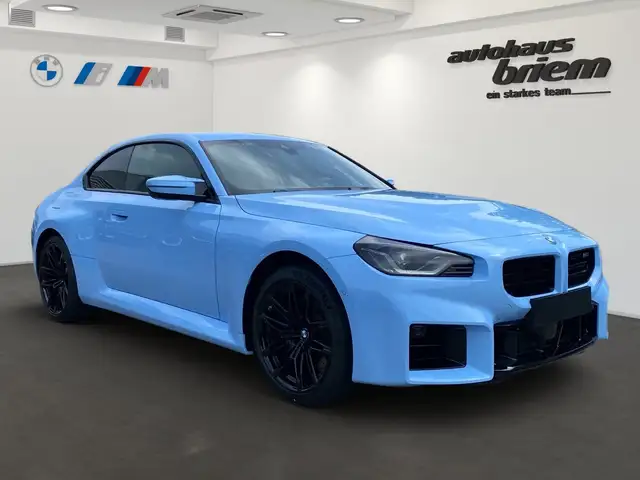 BMW M2 view 2
