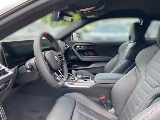 BMW M2 view 7