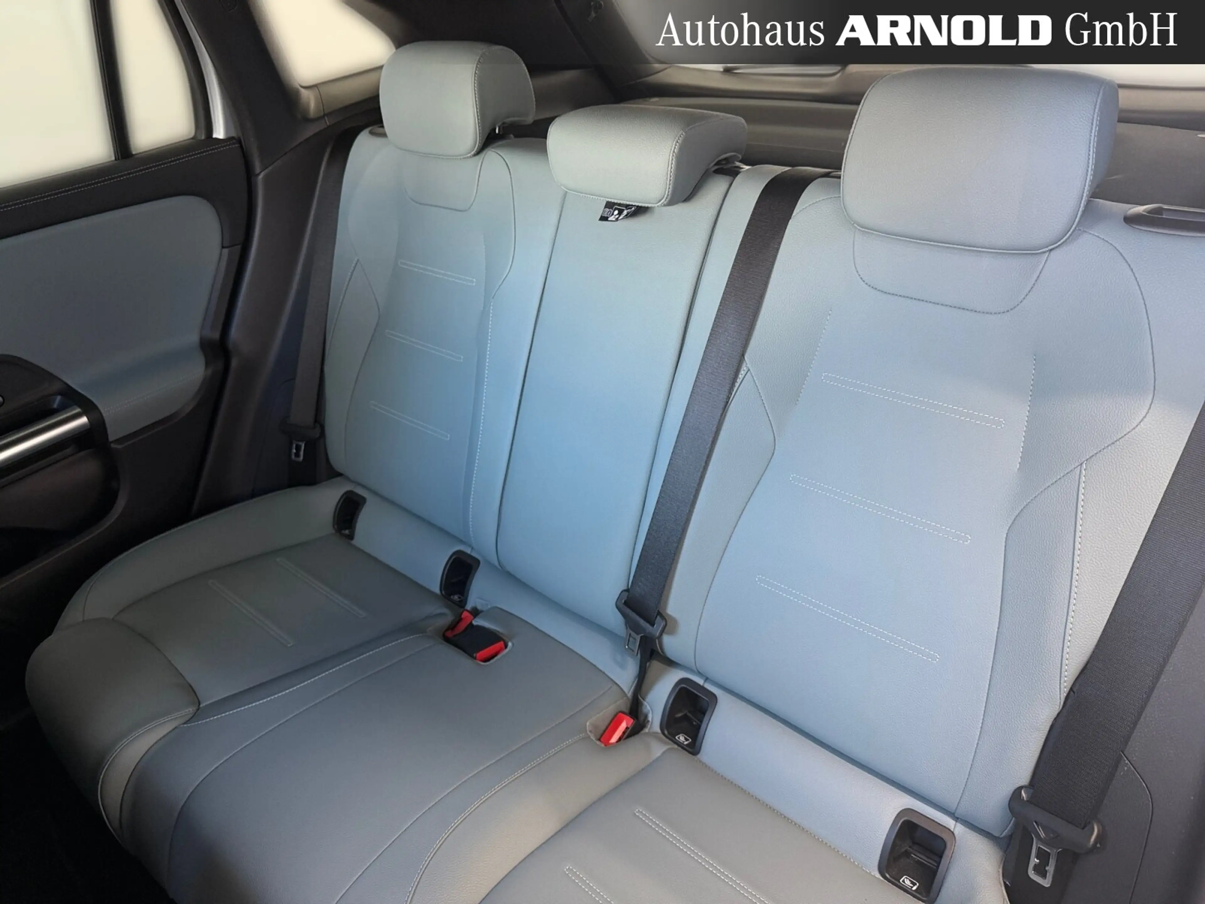 Mercedes-Benz GLA 200 GLA 200 AMG-Line el-Klappe KeylessGo LED Leder BC — photo 13