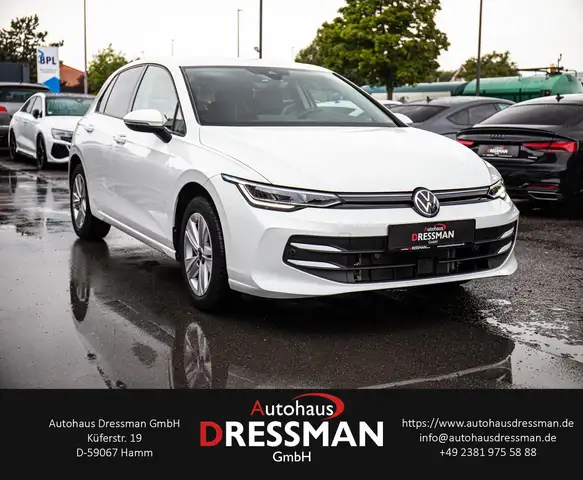 Volkswagen Golf view 3