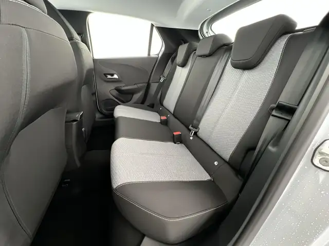 Opel Corsa view 9
