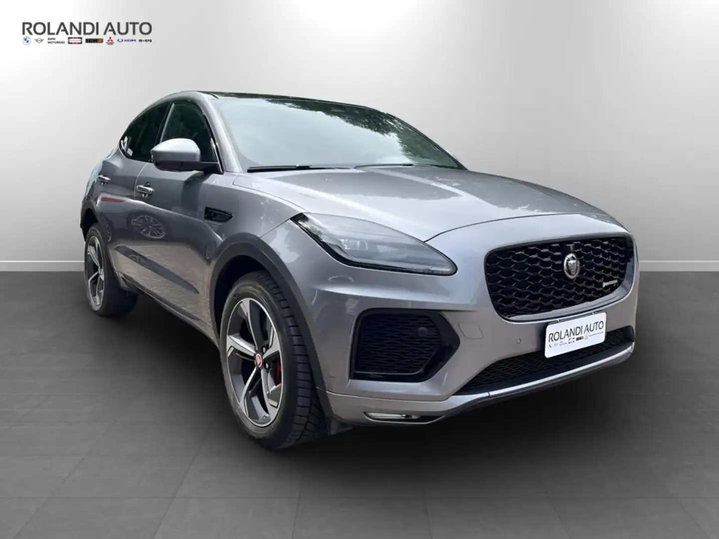 Jaguar E-Pace 2.0 D163 R-Dynamic HSE awd auto Gris - 2