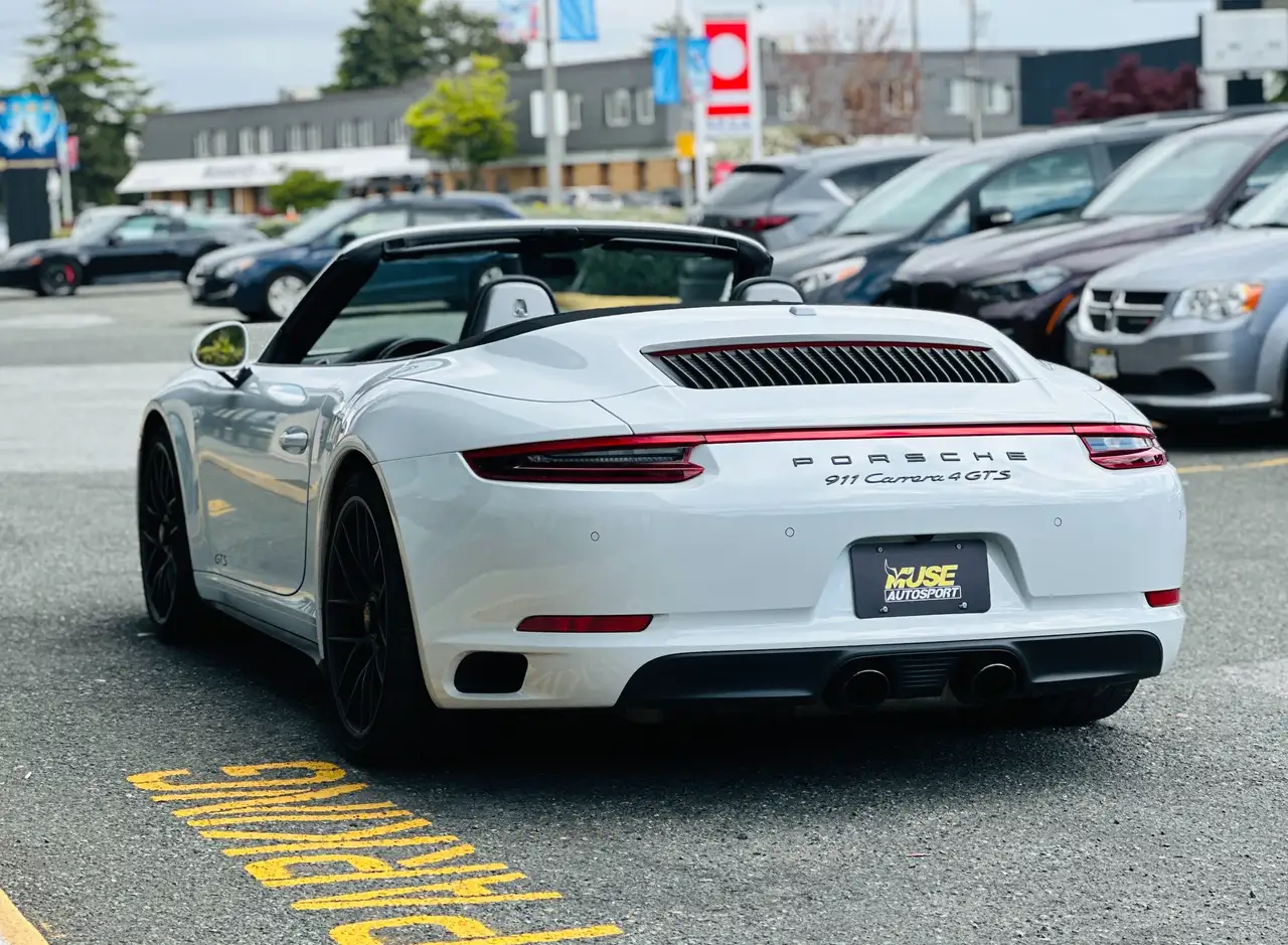 Porsche 911 снимка Porsche 911