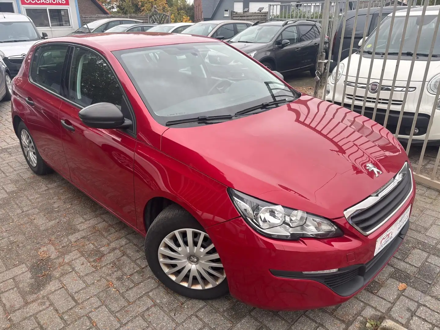 Peugeot 308 308 1.2i carnet 100% Access Rouge - 1
