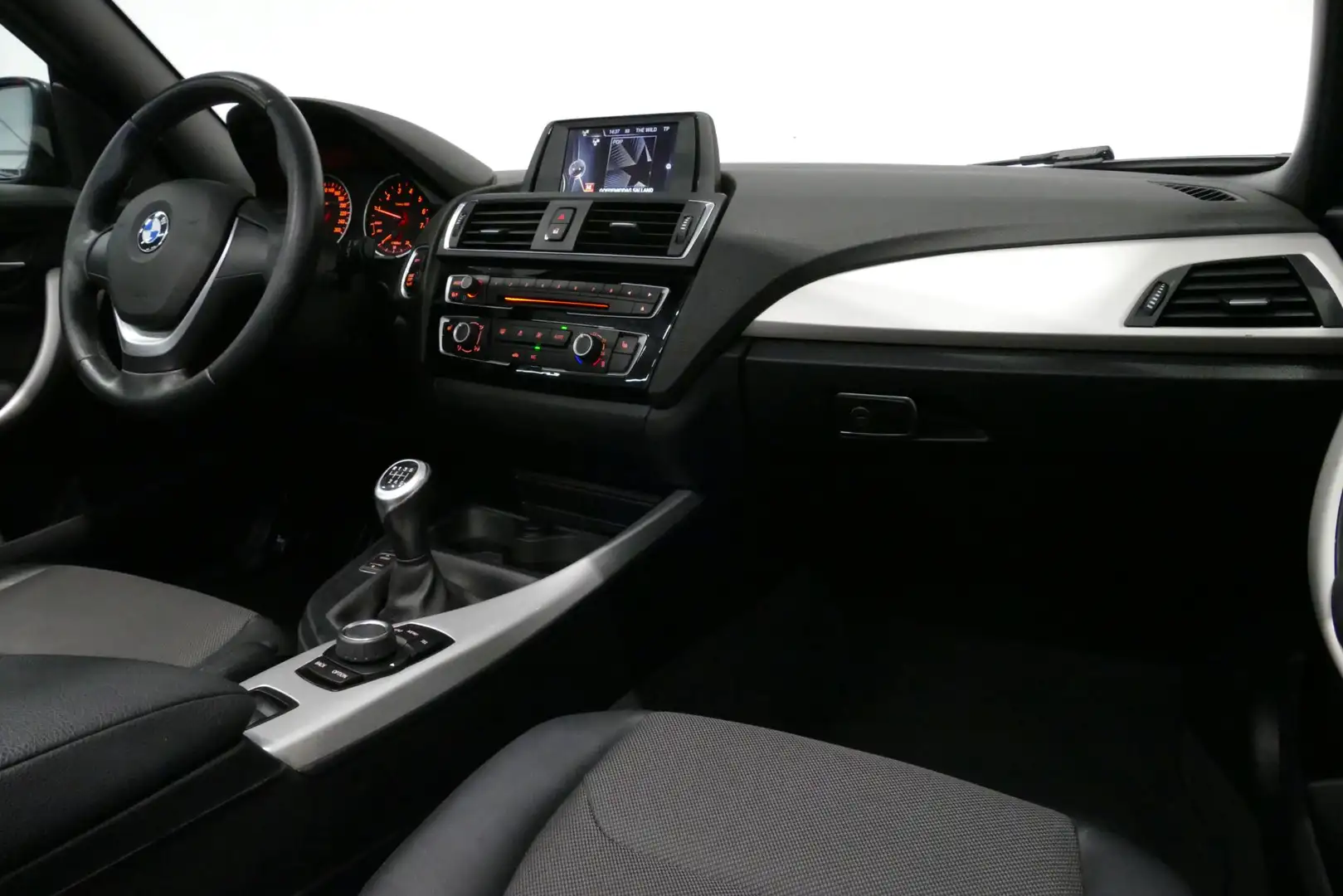 BMW 218 2-serie Cabrio 218i Essential / Stoelverwarming / Grijs - 2