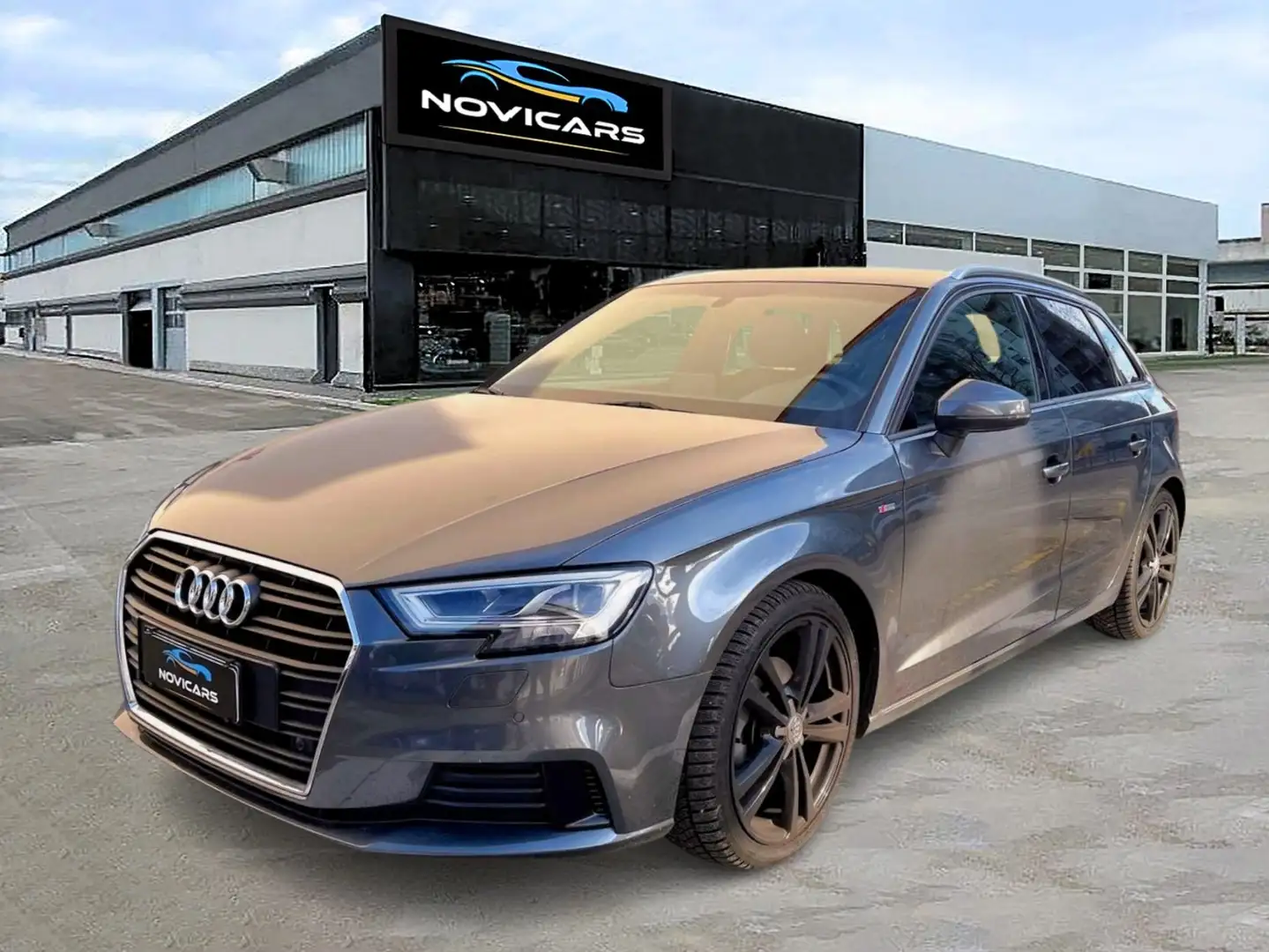 Audi A3 Sportback 30 1.0 tfsi Admired 116cv Grijs - 1
