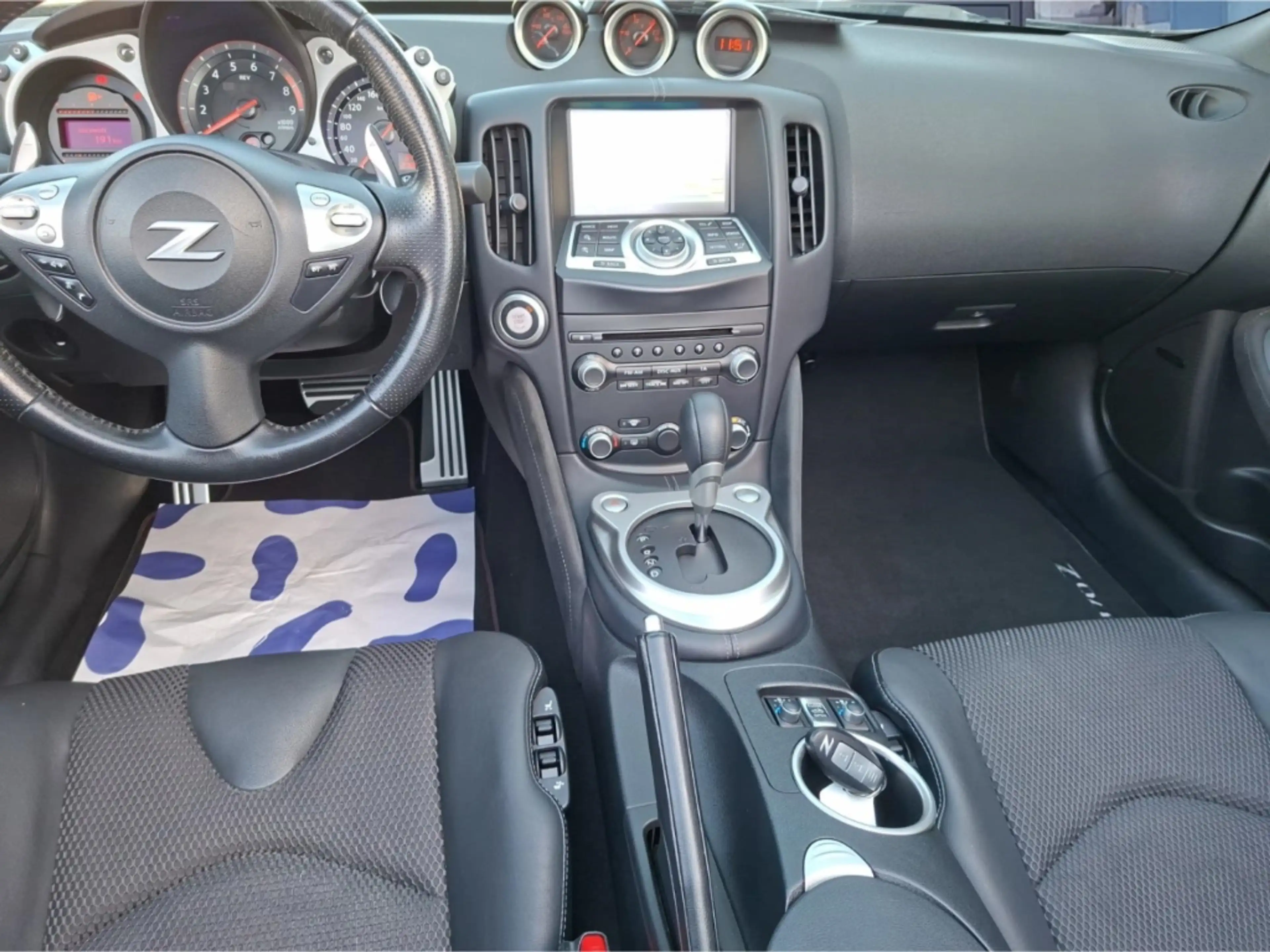 Nissan 370Z Pack 3.7 Roadster AT °Bi-Xenon°SHZ°Kamera° — photo 11