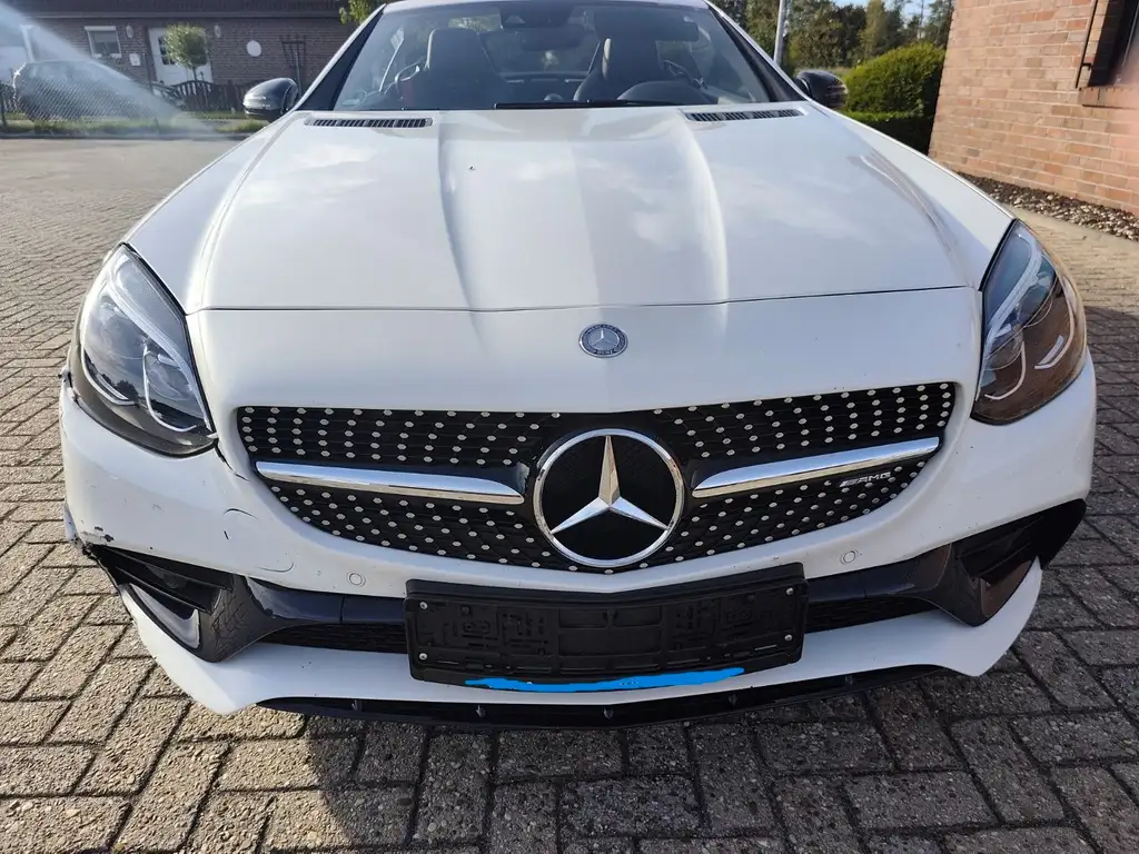 Mercedes-Benz SLC 43 AMG 2016 из Европы — купить под ключ