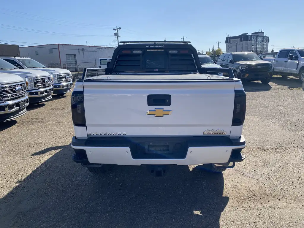 2019 Chevrolet Silverado 2500 High Country — photo 8