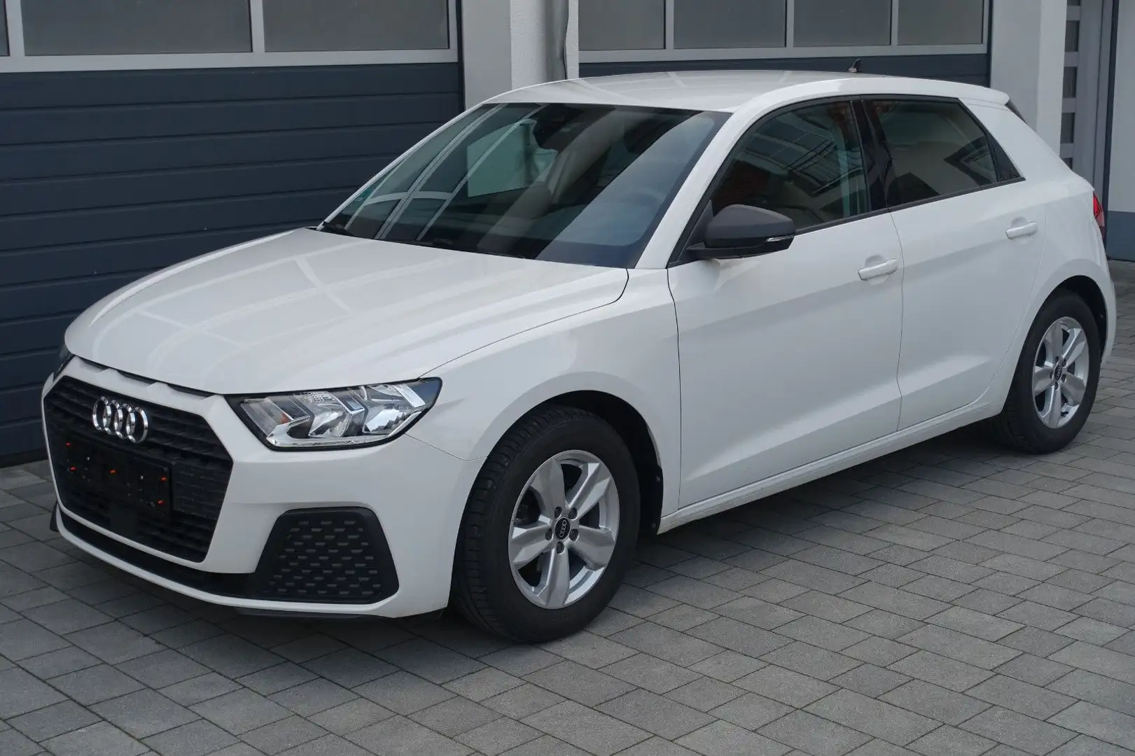 Audi A1 Sportback 25 TFSI PDC Shz Alu DAB VirtCockpit Blanc - 1