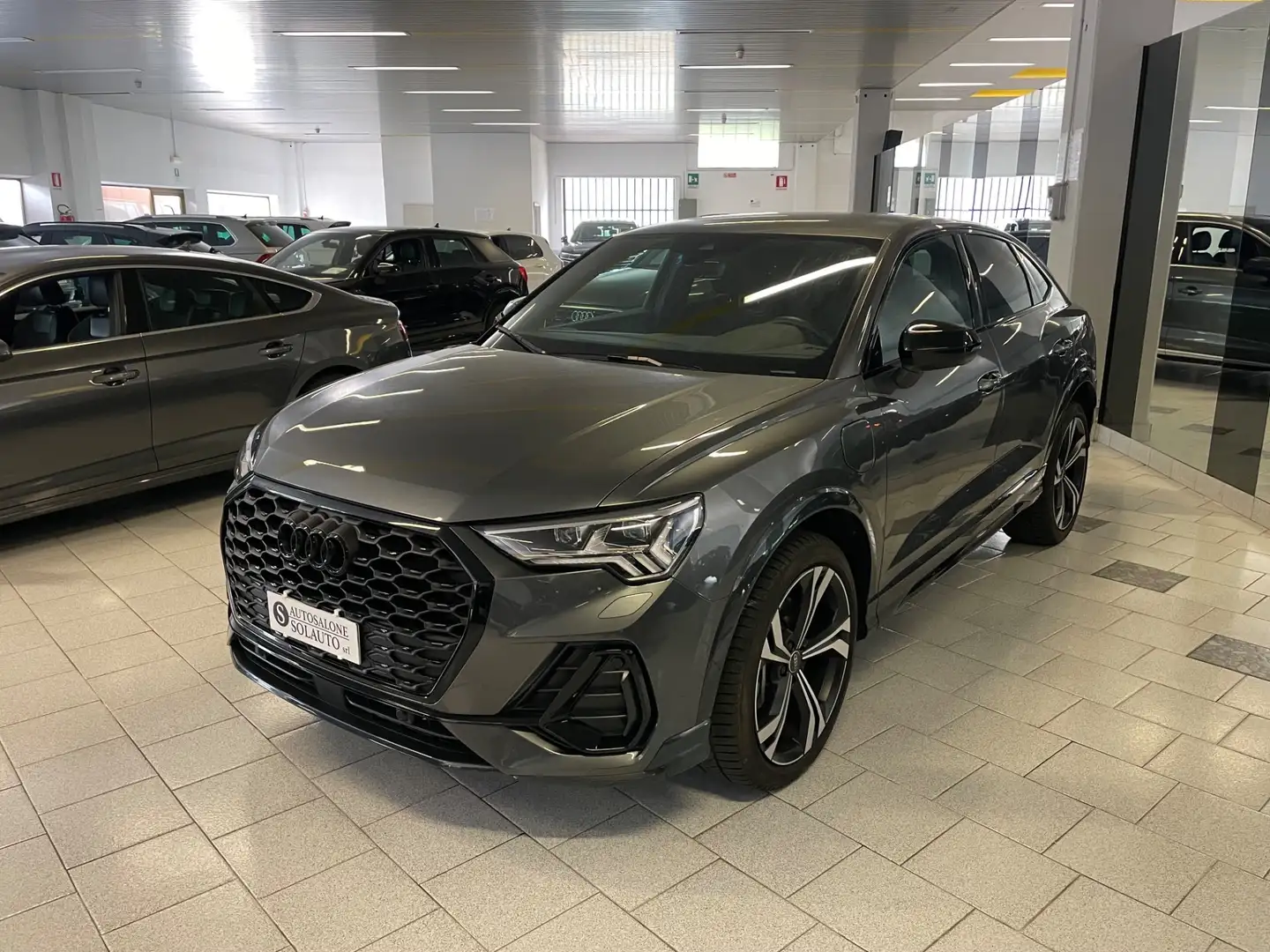 Audi Q3 SPB Sportback 45 TFSI e S tronic S line edition Grigio - 1