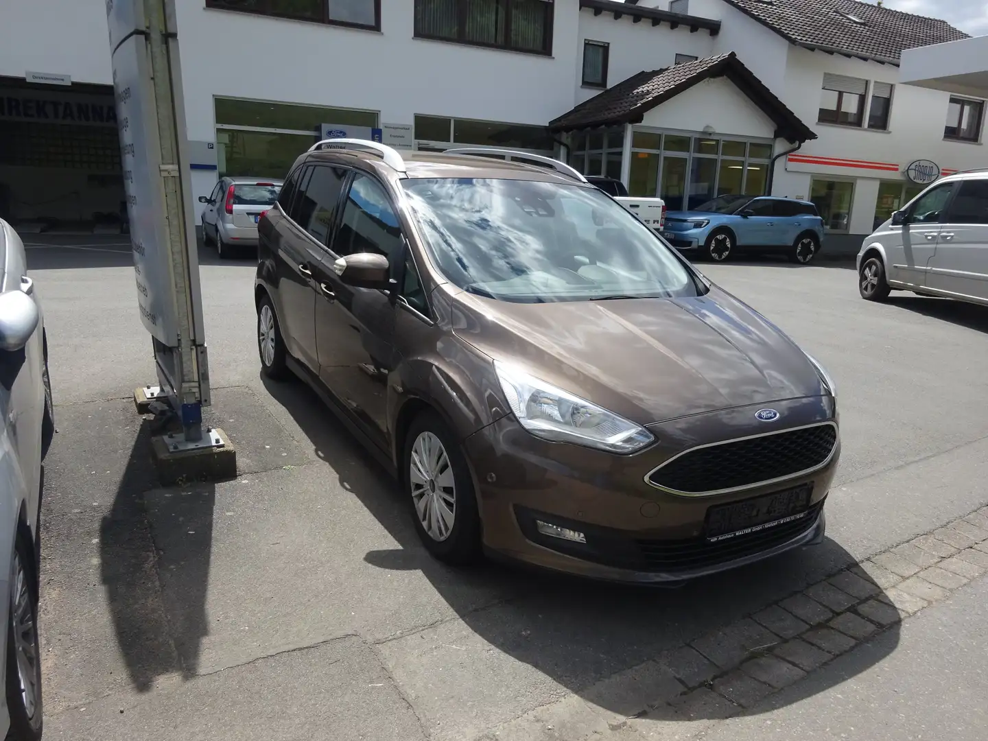 Ford Grand C-Max Business Edition Kamera Navi AHK Hnědá - 2