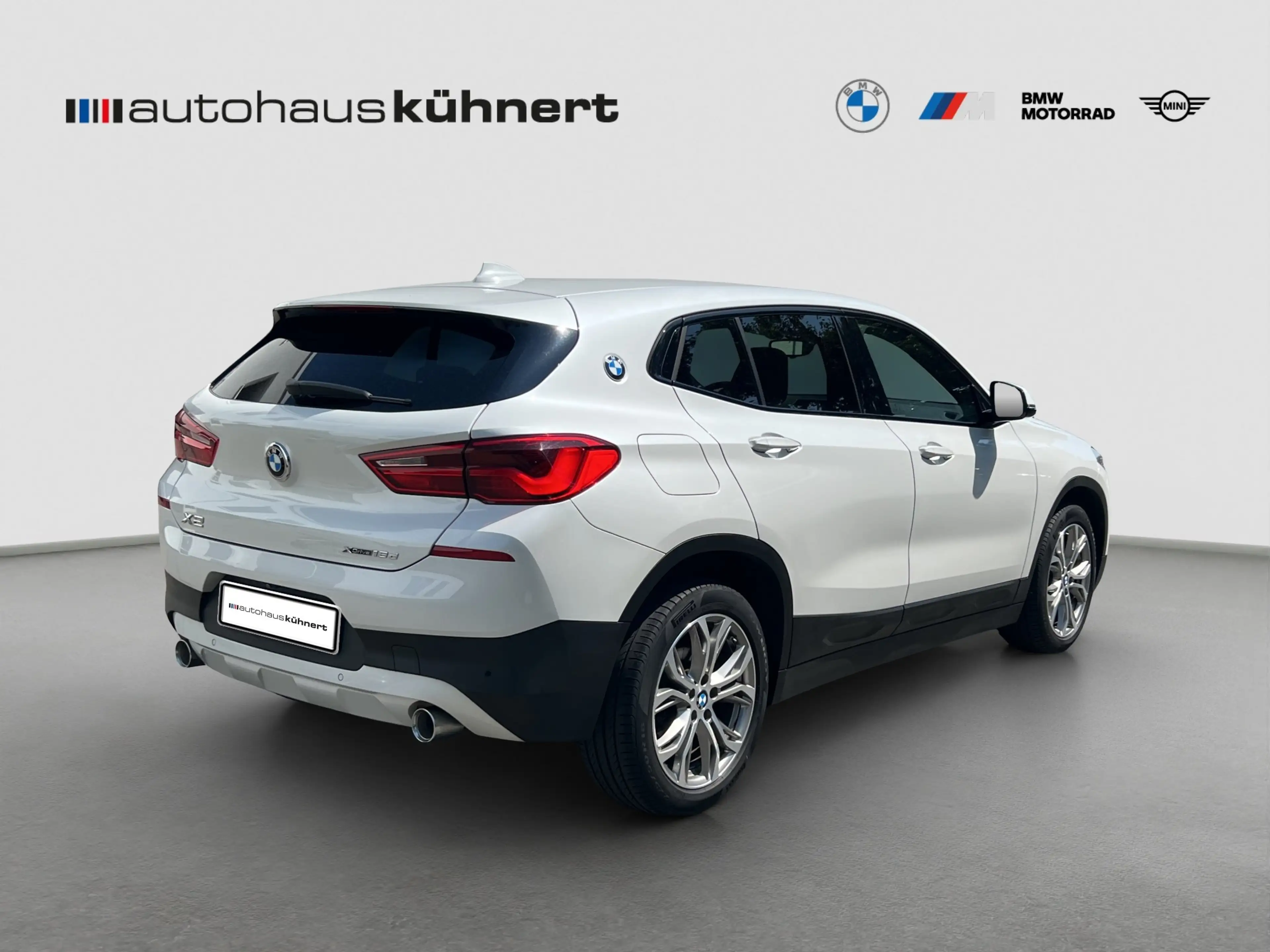 BMW X2 xDrive18d LED SpurAss HUD Navi RFK Sportsitz — photo 7