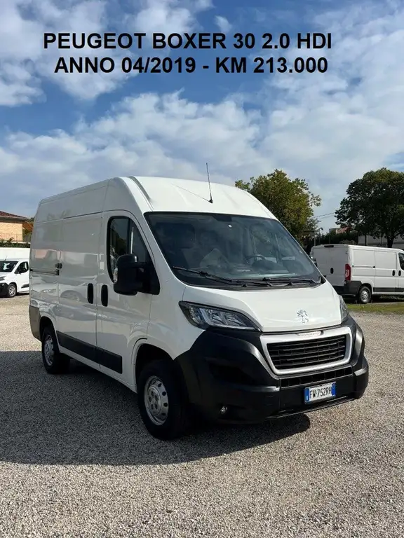 Peugeot Boxer 2019 из Европы — купить под ключ