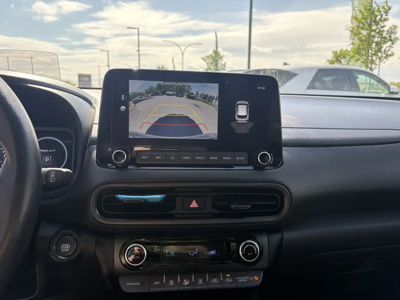 Hyundai KONA снимка Hyundai KONA
