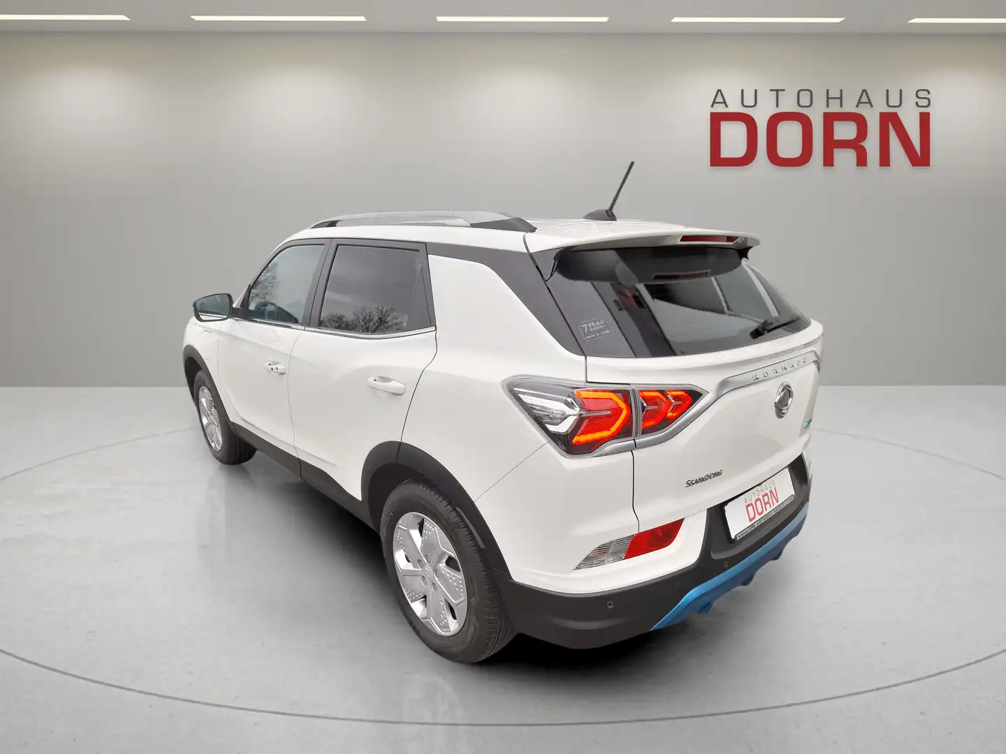 SsangYong Korando E-Motion EV Titanium Automatik Rückfahrkamera Weiß - 2