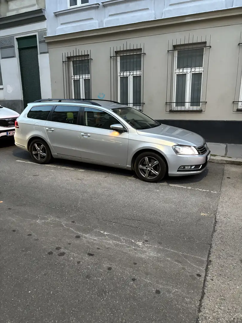 Volkswagen Passat Trendline BMT 2,0 TDI DSG - 1