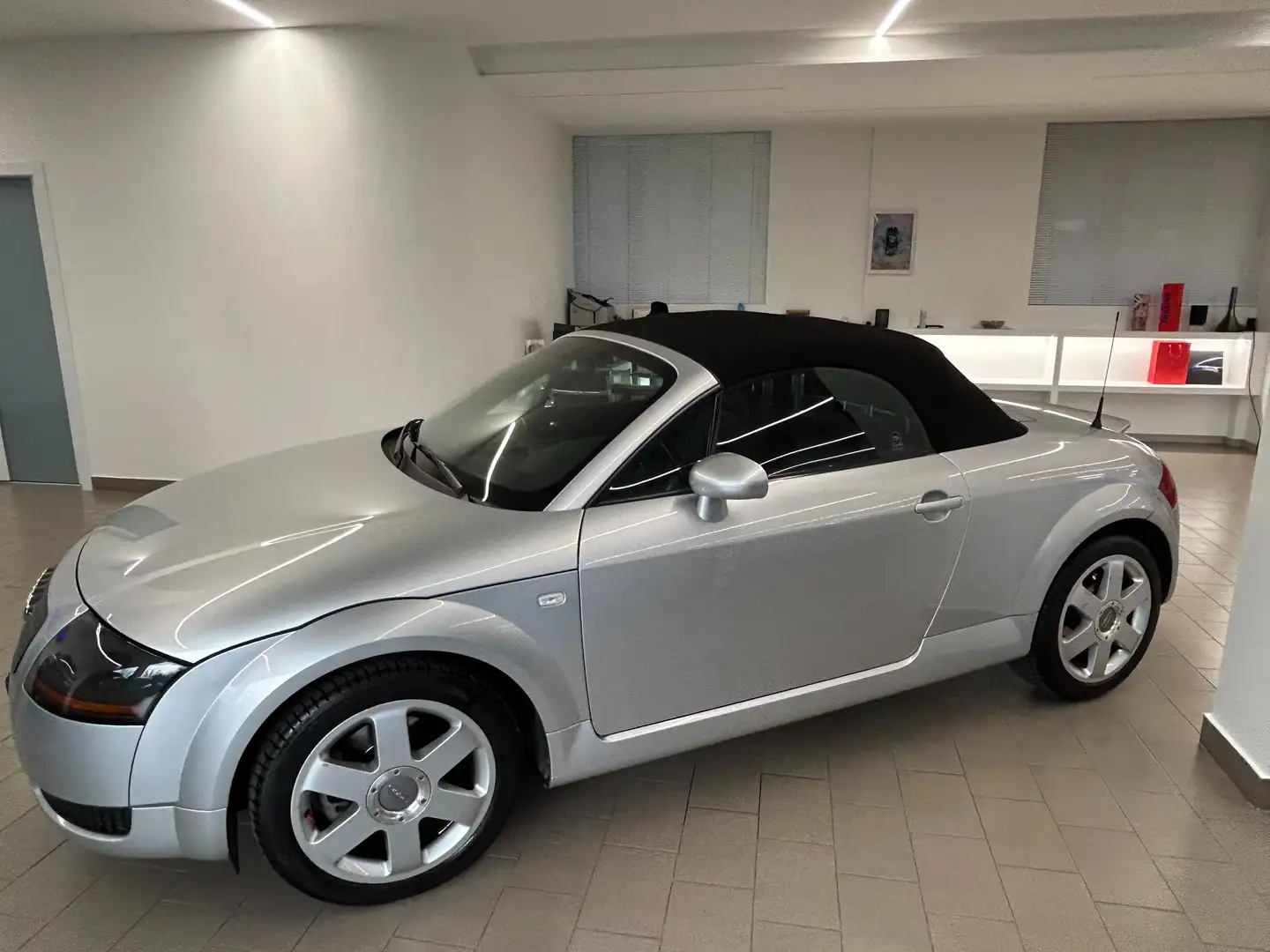 Audi TT TT Roadster 1.8t Gris - 1