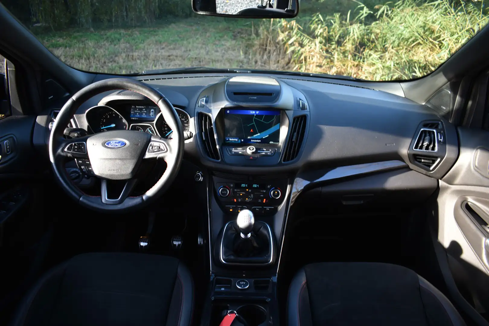 Ford Kuga 150PK EcoBoost ST-LINE SPORT CAMERA/TREKHAAK/SONY- Zwart - 2