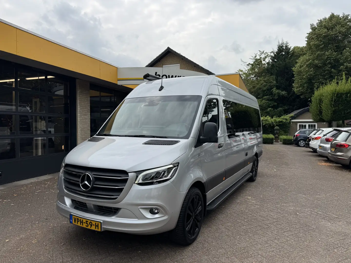 Mercedes-Benz Sprinter 319 3.0 CDI L3H2 Camper Automaat Luchtvering 360Ca Grijs - 1