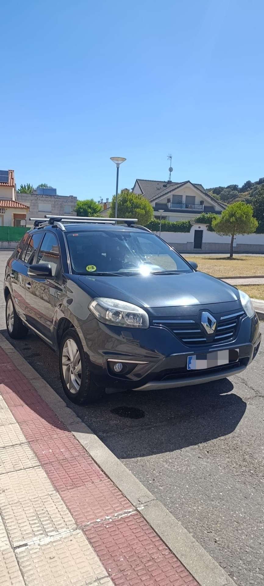 Renault Koleos 2.0dCi Limited 4x2 - foto 1