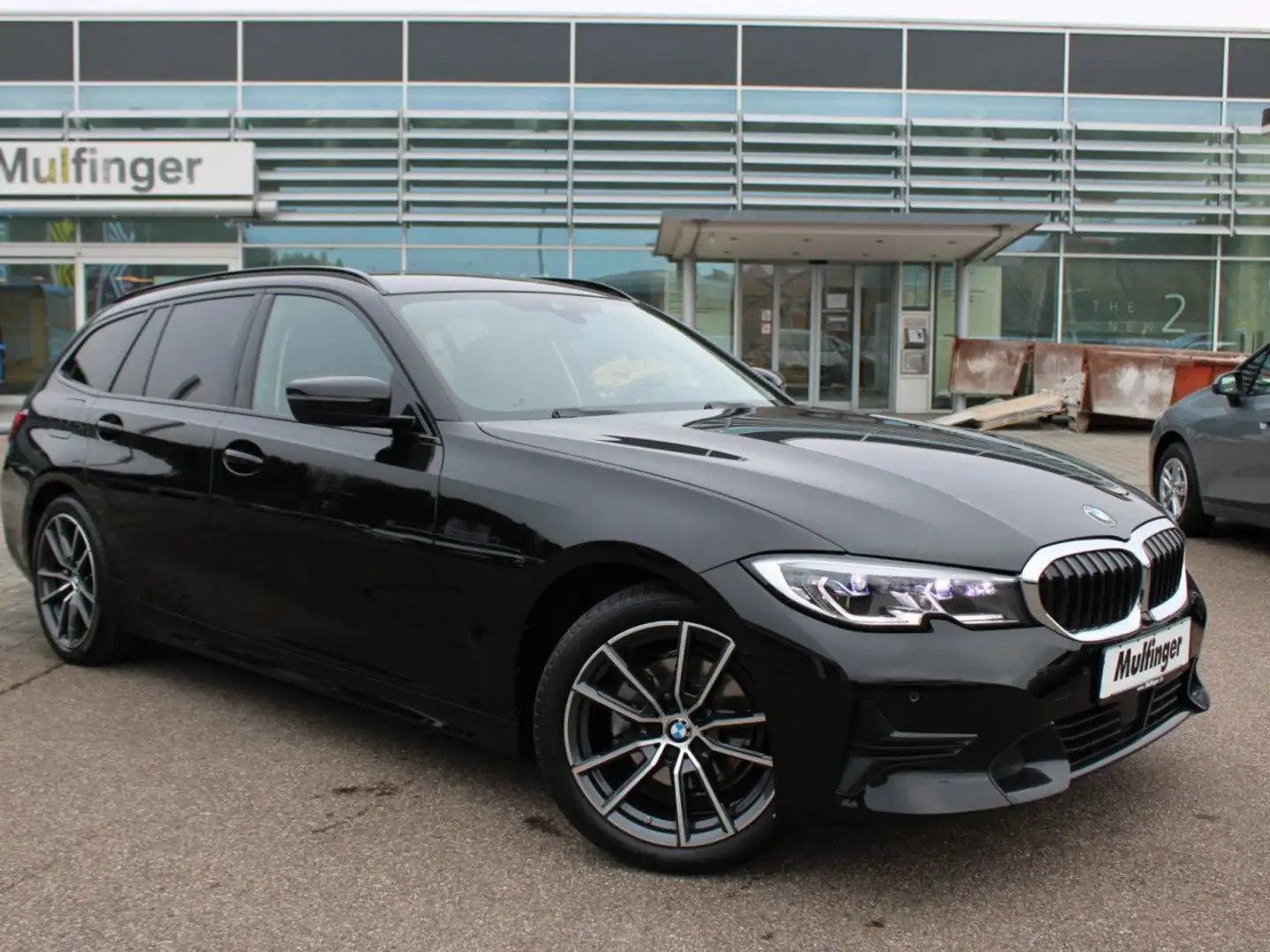 BMW 320 d T. Sport Laser LiveProf.ACC Kamera HiFi 18" Schwarz - 2